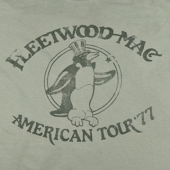Fleetwood Mac Shirt Womens OX Distressed American Tour 77 Penguin Rock  Band - Picture 3 of 7